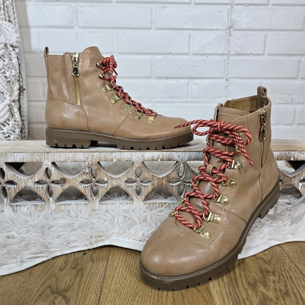 Guess Tan Lace Up Combat Boots with Red Laces Size 9.5